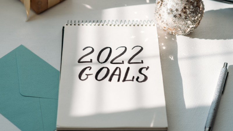 How to Make (and Keep!) a New Year’s Resolution | California Benefits Partners